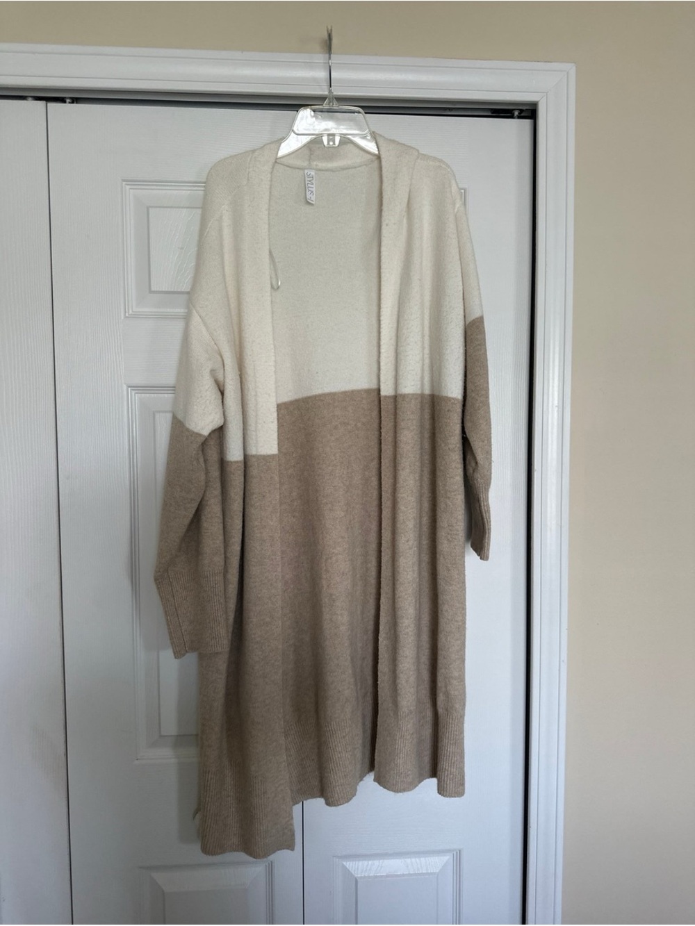 NWOT Stylus Cardigan
